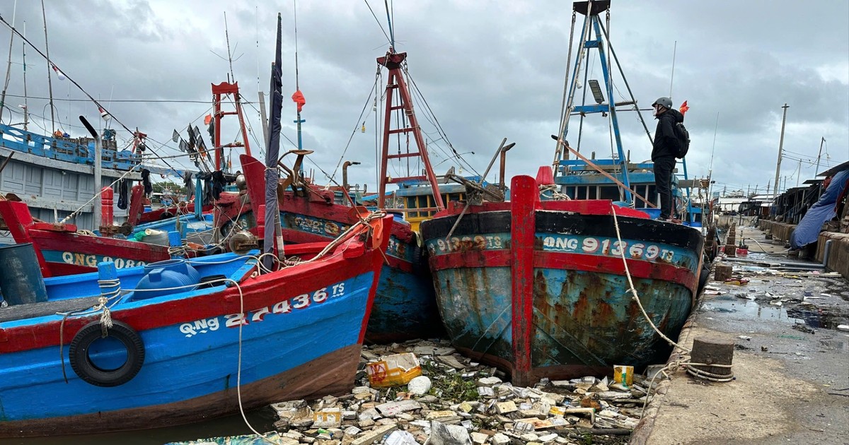 he-thong-xu-ly-nuoc-thai-o-cac-cang-ca